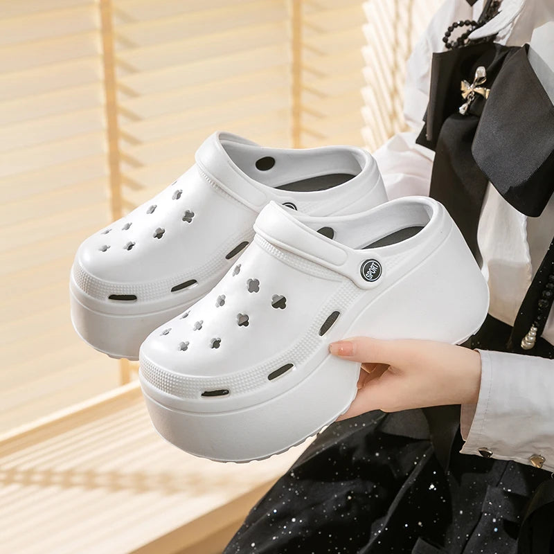 CROCS Chunky "HYPE"